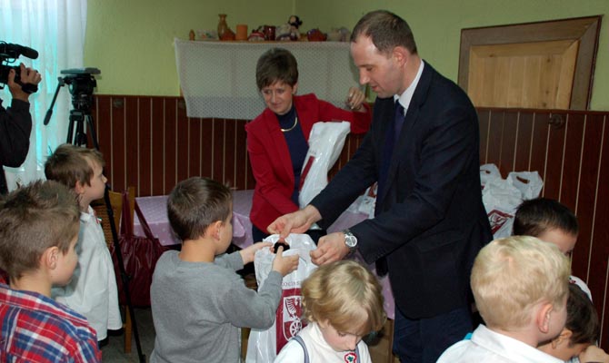 Csomagosztás 2016. március 17. képek